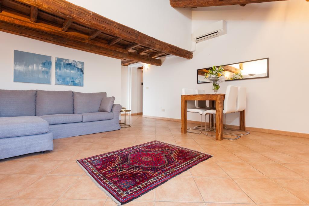 Maisonette Farnese Rom Værelse billede